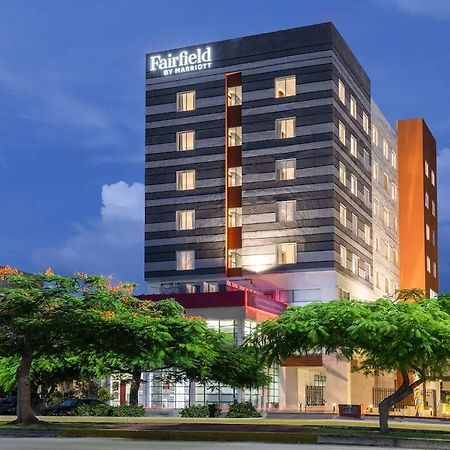 Fairfield By Marriott Inn And Suites Cancun Downtown Exterior photo