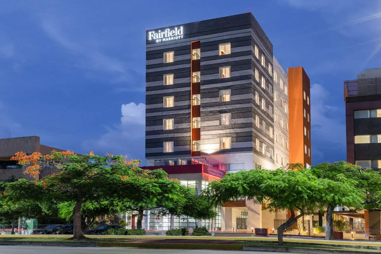 Fairfield By Marriott Inn And Suites Cancun Downtown Exterior photo